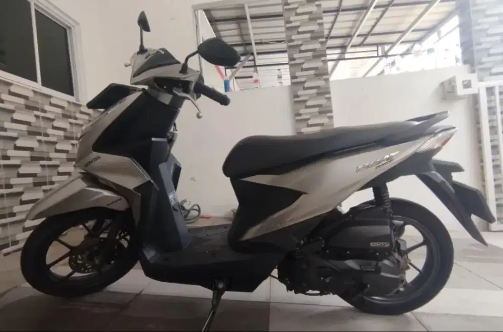 Honda beat deluxe 2021 siap pakai