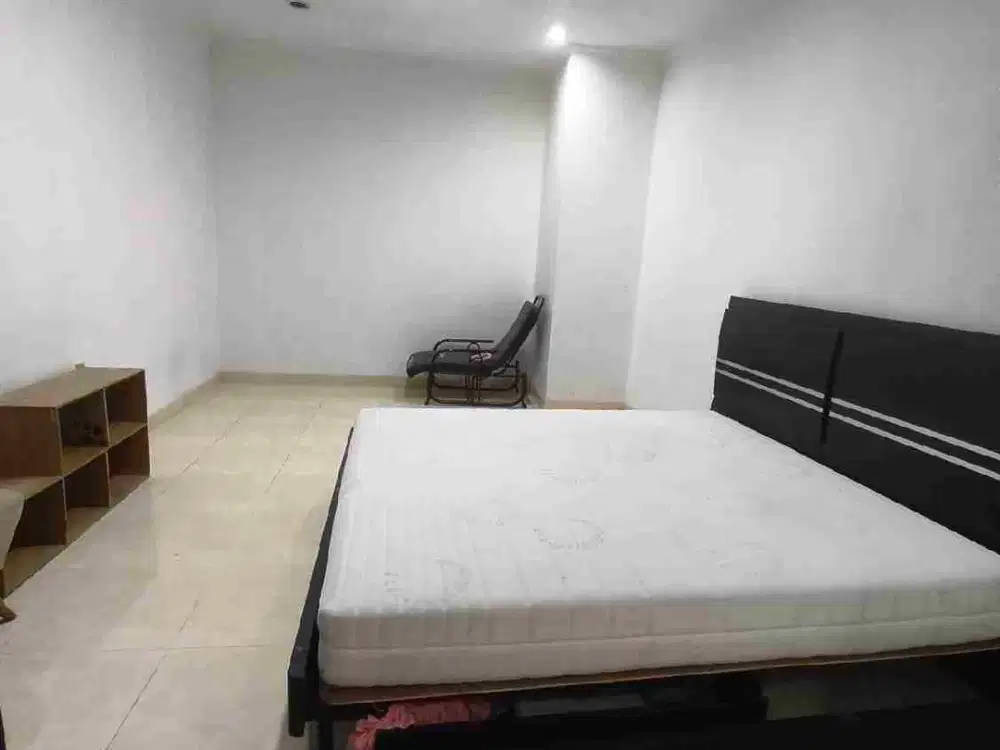 Disewa Rumah Taman Palem Lestari