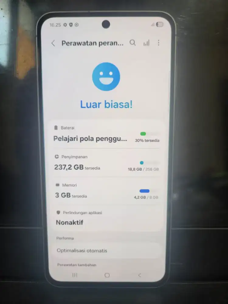 Samsung a56 5g 12/256 + charher