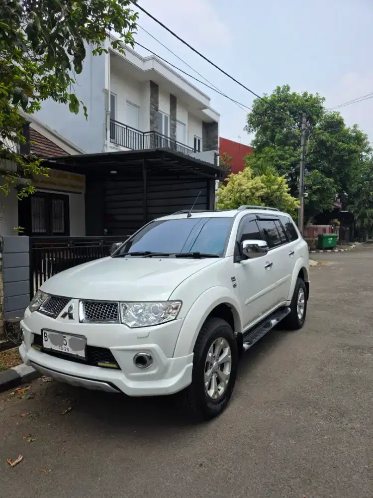 Mitsubishi Pajero Sport 2013 Diesel LOW KM ASLI