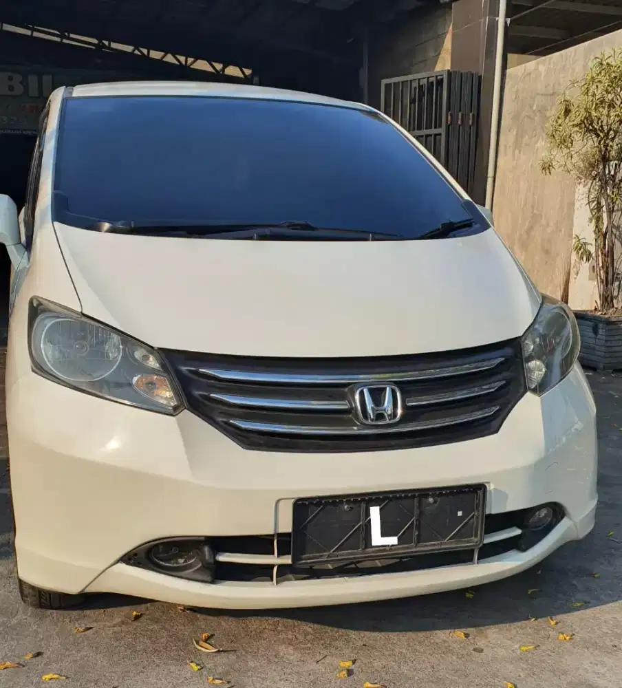 Honda FREED 2009 S PSD, AT, Putih Original, pjk 9-2027, 107 jt kredit