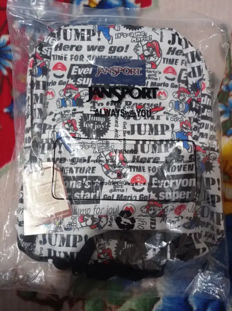 Tas Jansport Motif Super Mario Baru