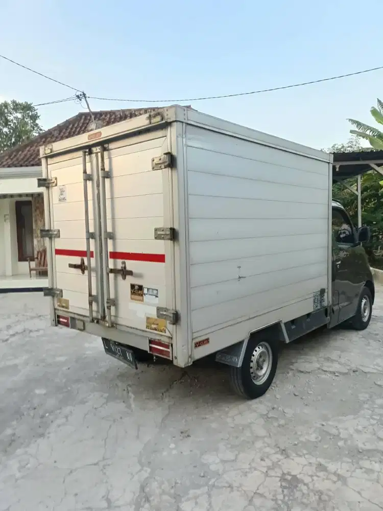 Daihatsu Grand max 2017