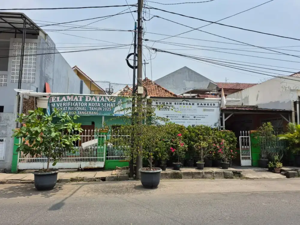 Dijual Rumah 4 KT di Pusat Kota Tangerang, LT 237 m², Butuh Renovasi Total - Dekat RSUD Tangerang, Pasar Anyar dan Stasiun KRL Tangerang
