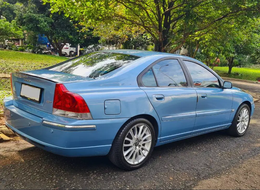 Volvo S60 2.0 Turbo Automatic Facelift Tahun 2005