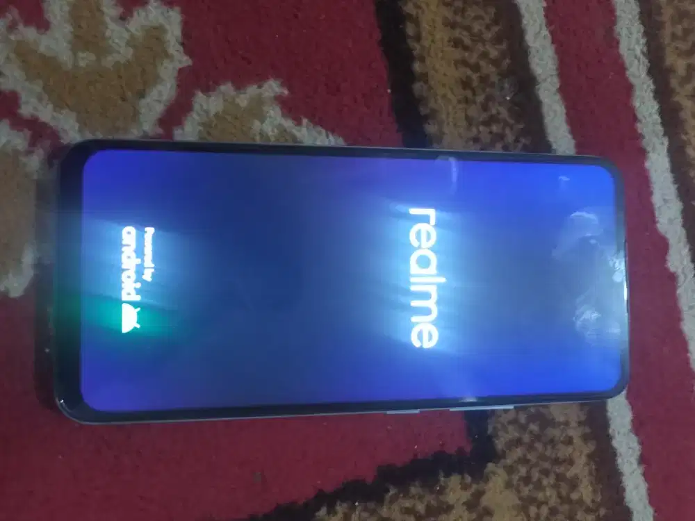 Realme c12 mentok logo