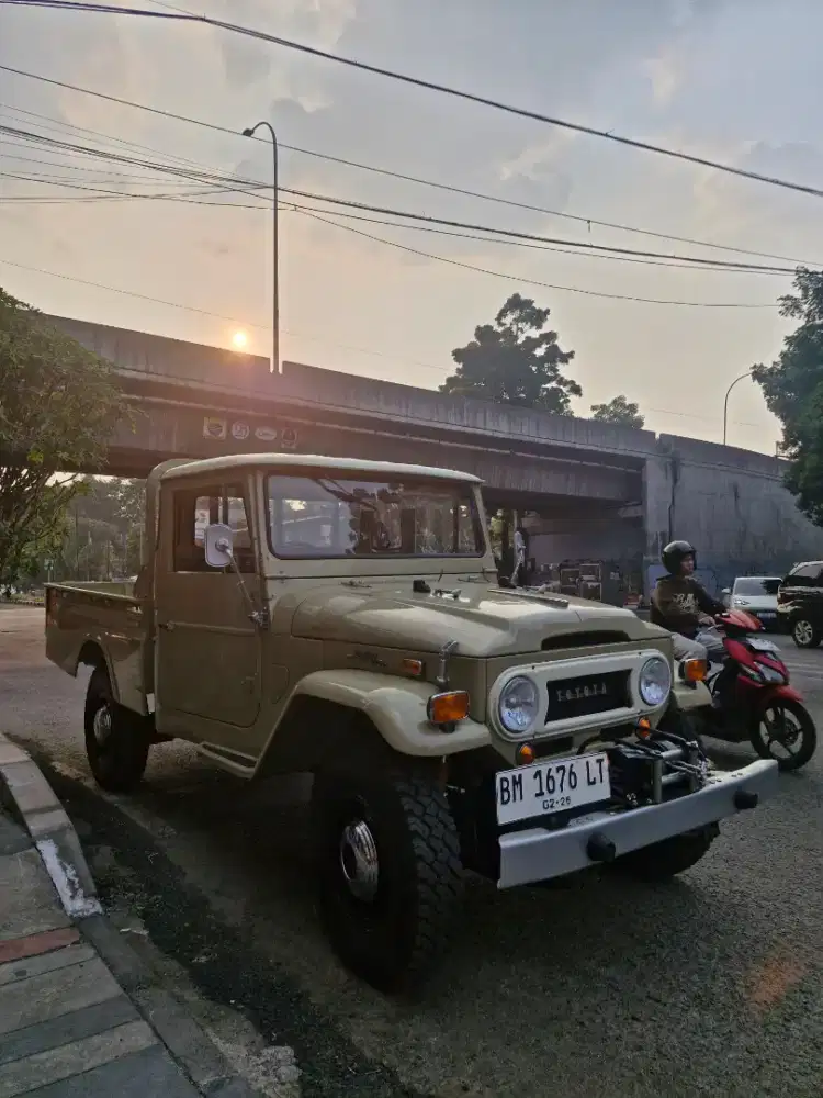 Toyota Landcruiser FJ45 Tahun 1972