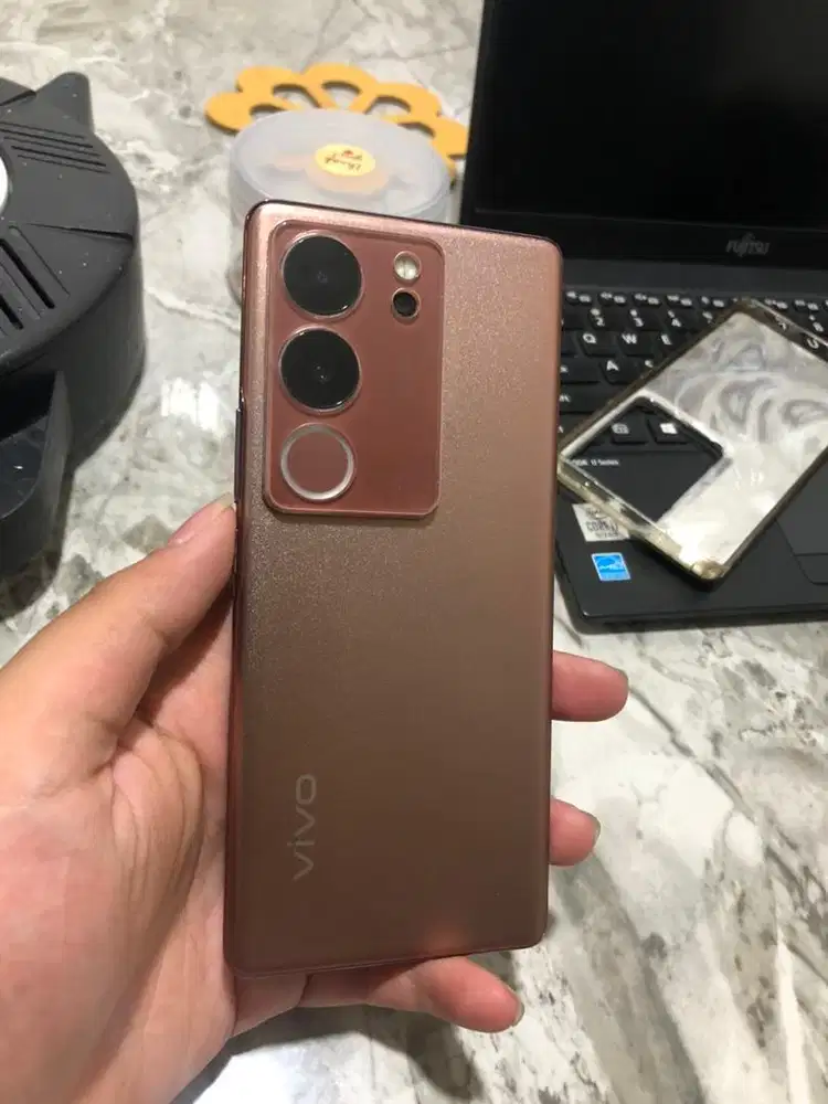 Vivo V29 8/256 Second