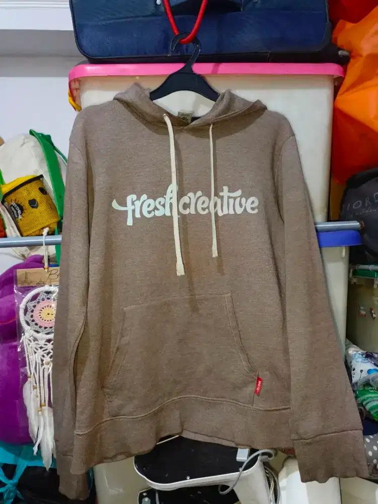 Hoodie Coklat Kondisi Bagus