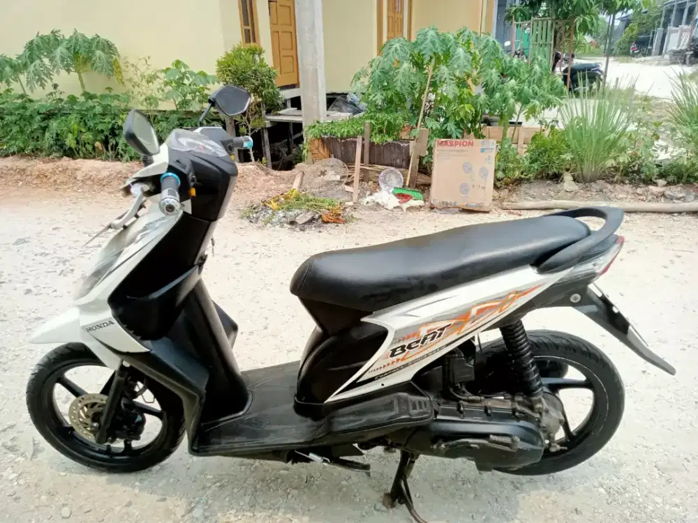 Di jual Honda Beat Karbu Tahun 2012