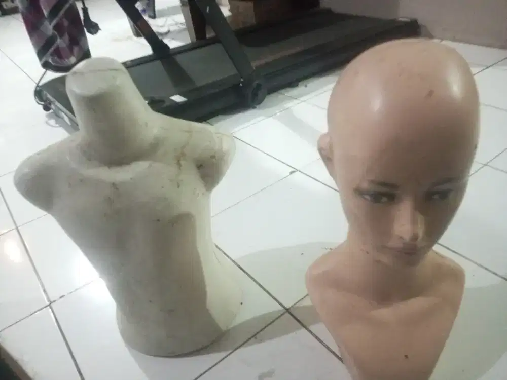 Manekin patung buat display baju wanita