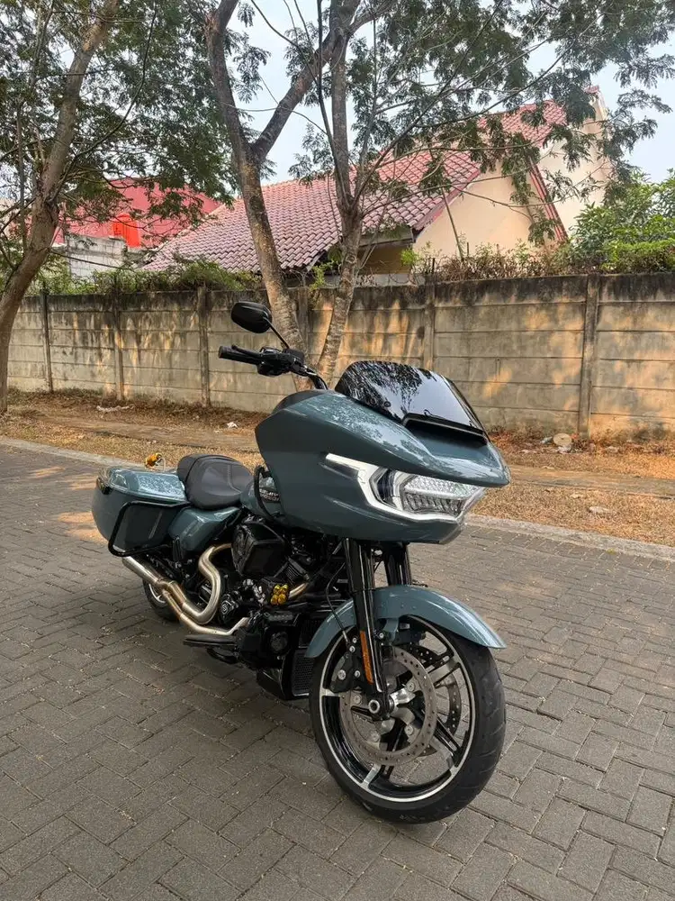 Roadglide new era 2024 / road glide sharkin blue