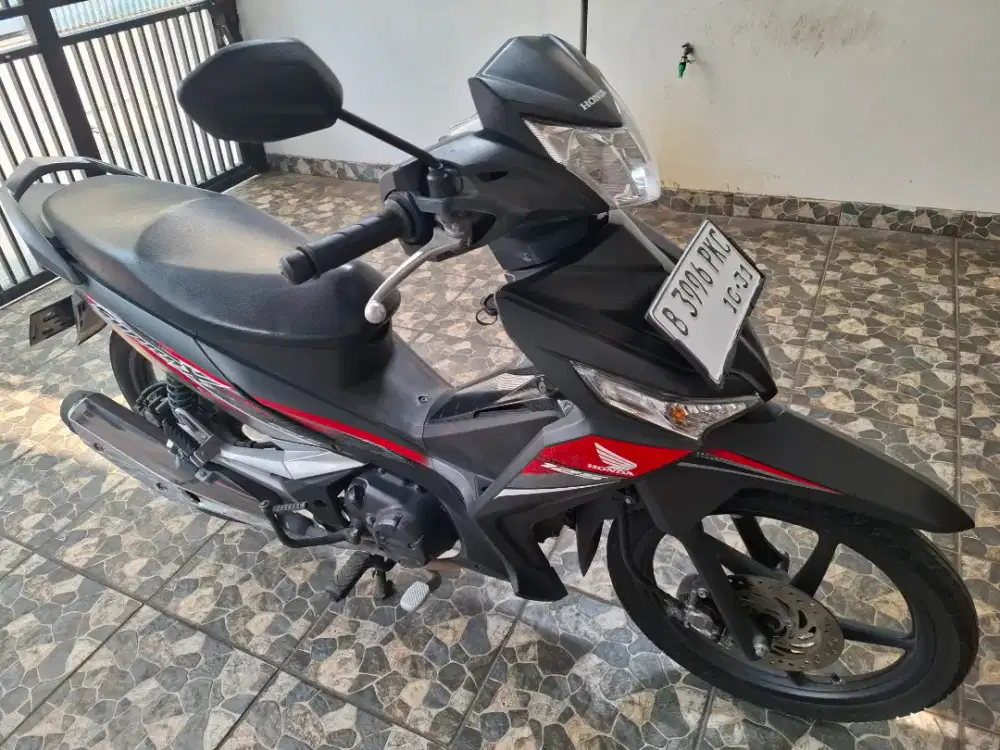 Pajak 10/2027 DKI km43rb, honda Supra X 125 R CW DD charger 2021 mulus
