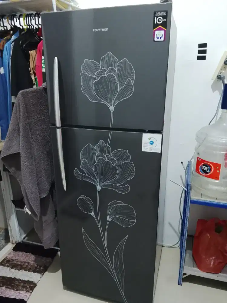 Kulkas Polytron 2 pintu