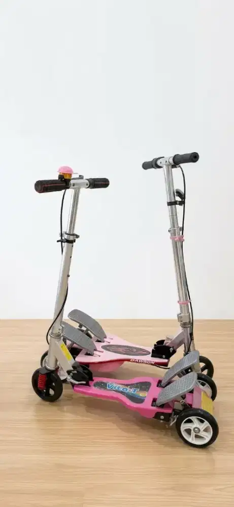 Scooter skuter anak injak roda 3