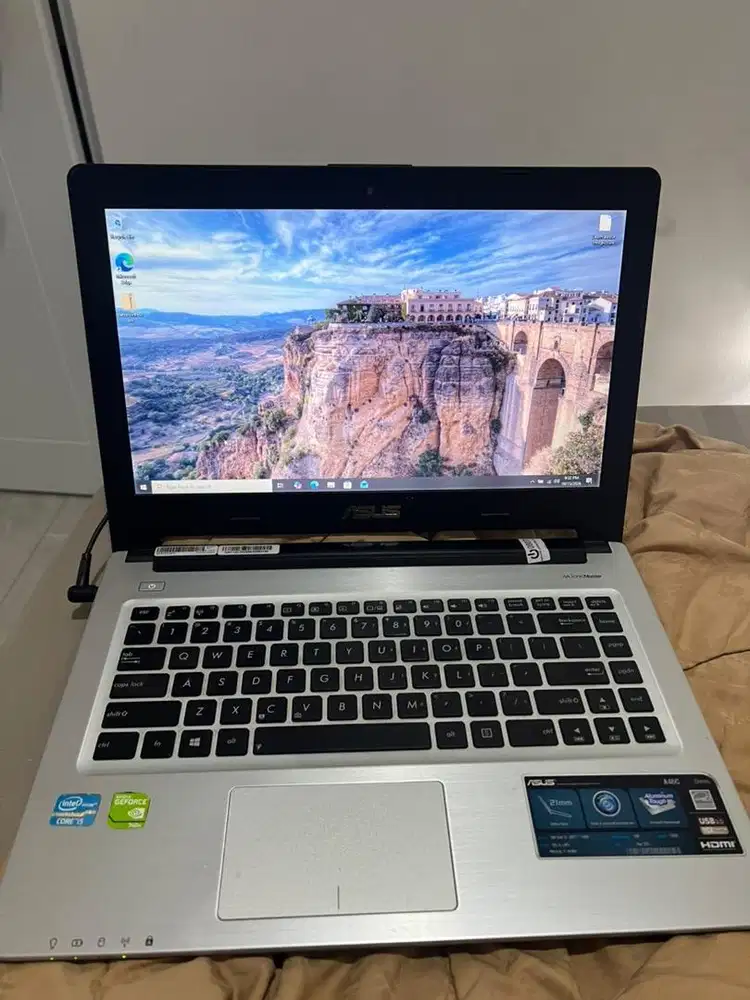 Laptop ASUS A46C