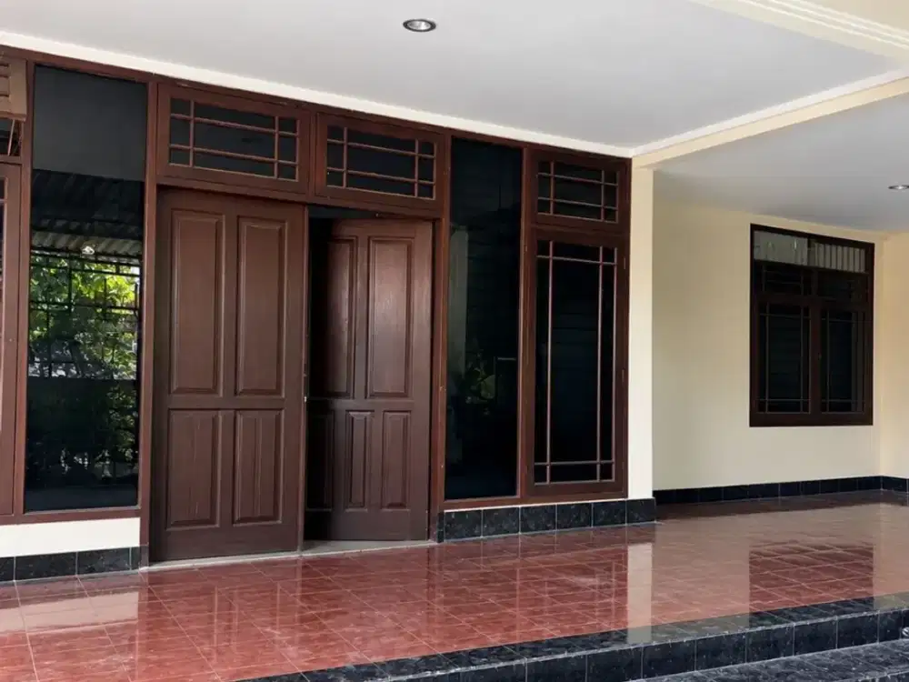 Dijual Bangunan Gudang + Kantor di Jemursari