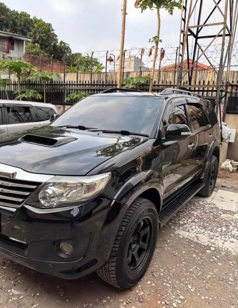 Toyota fortuner vnt 2013
