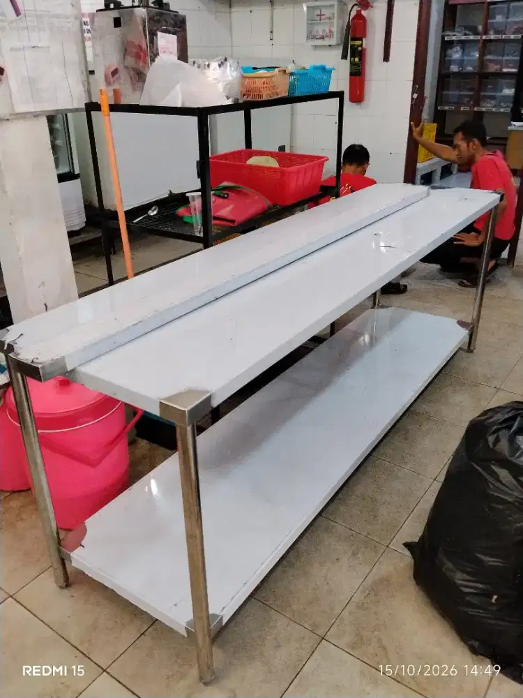 Meja persiapan masak