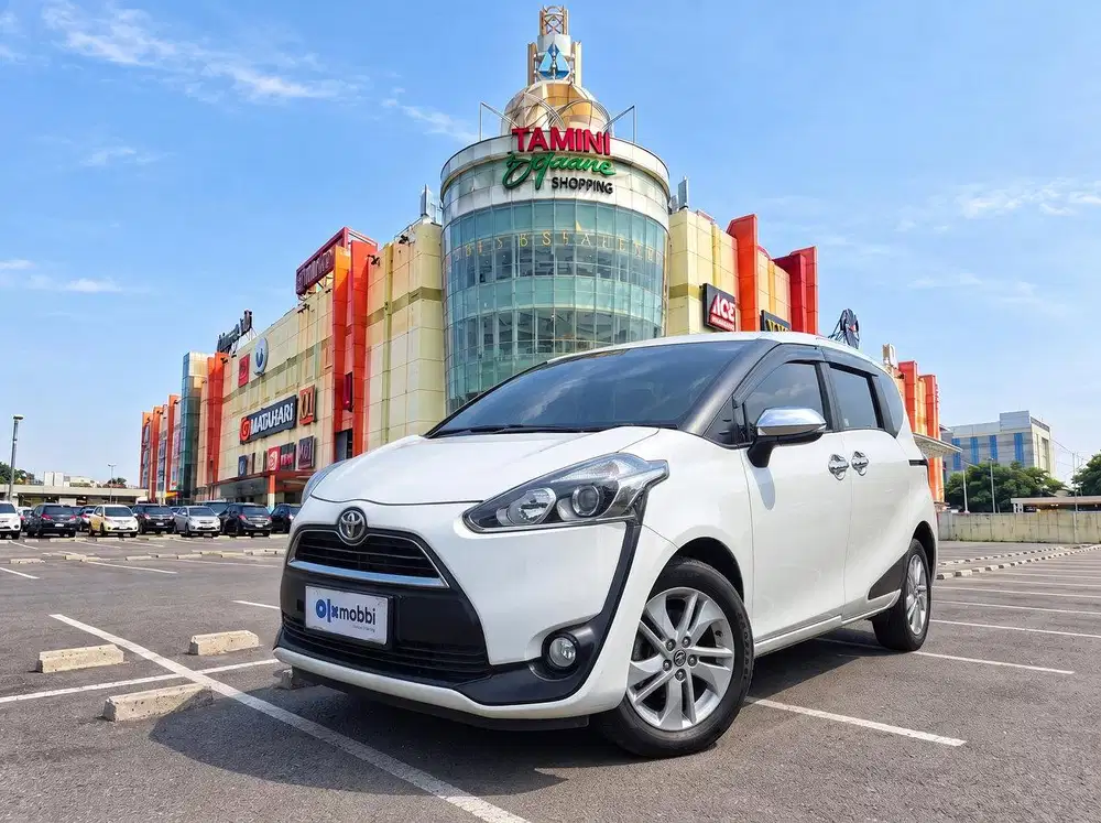 Angs Murah Toyota Sienta 1.5 G Bensin-AT 2017 Putih C8HDD