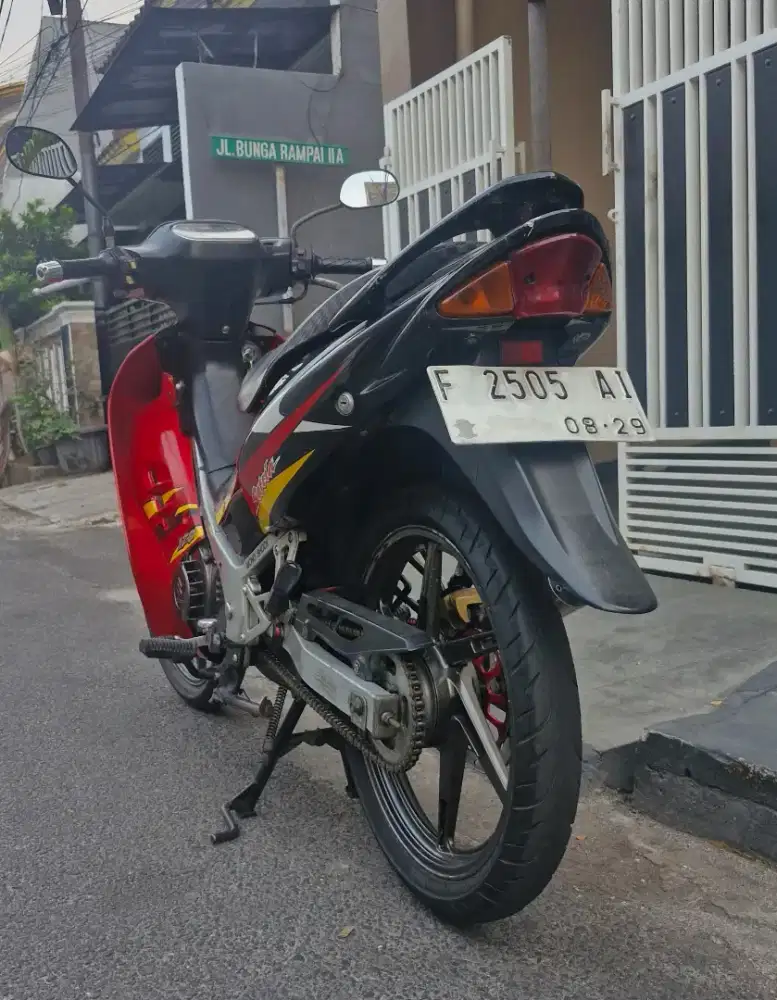 Satria Hiu pajak Hidup