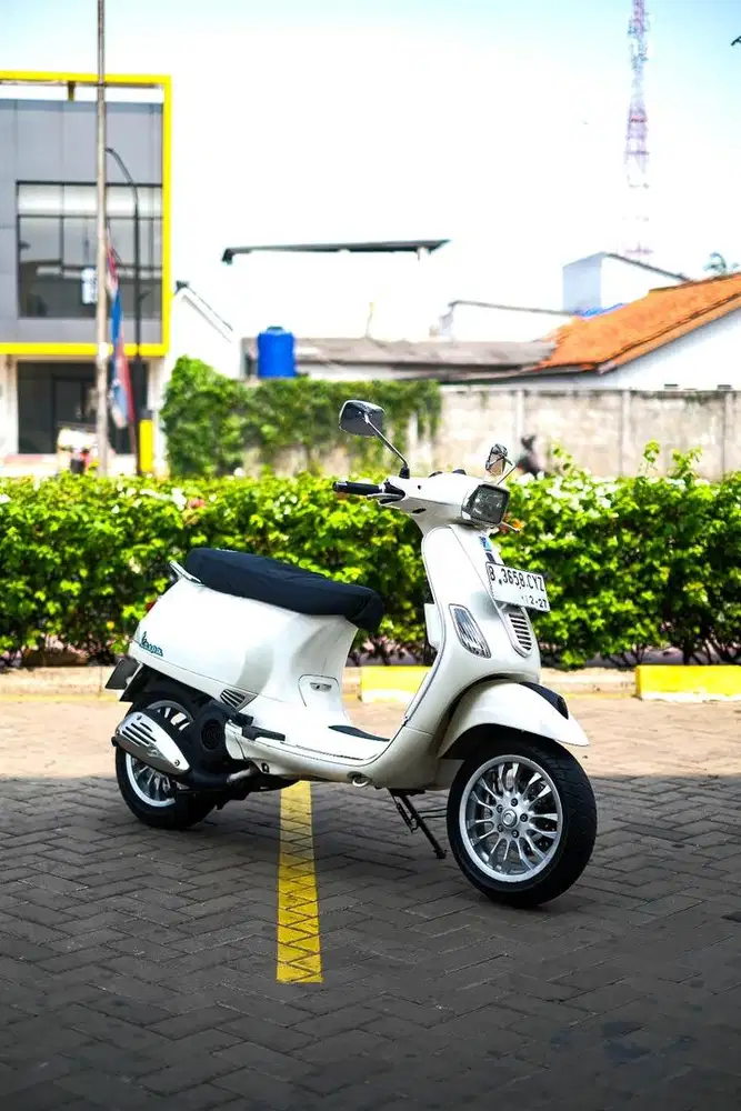 PIAGGIO VESPA S 150 3VIE 2013 MURAH BERGARANSI