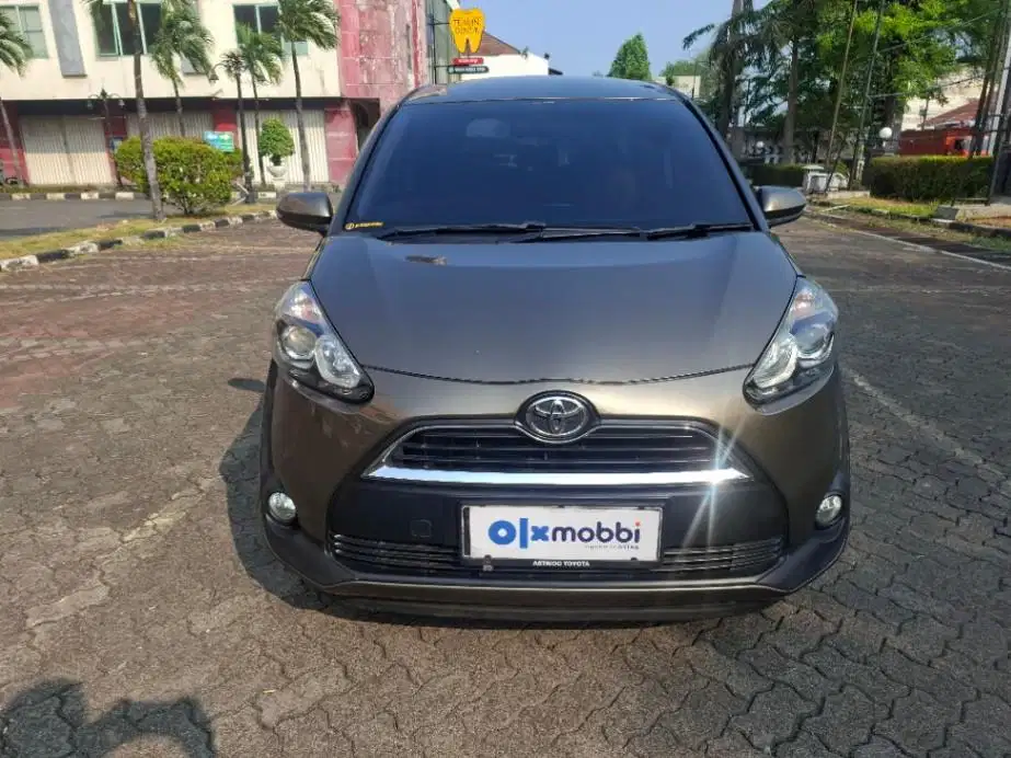 Garansi 1 Th - Toyota Sienta 1.5 V Bensin MT 2017 Coklat