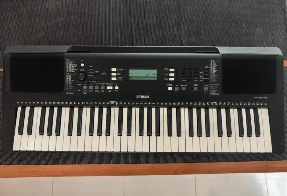 Yamaha psr e373