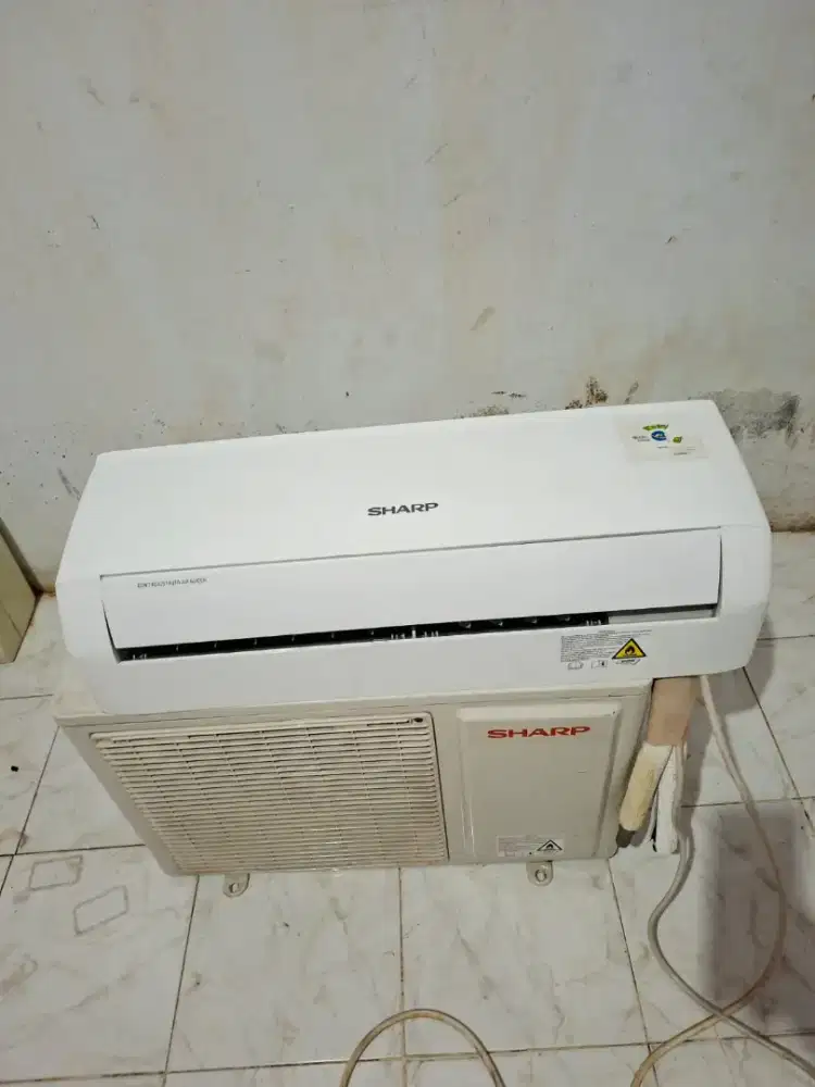 Dijual AC setengah pk merek Sharp siap pasang dan bergaransi