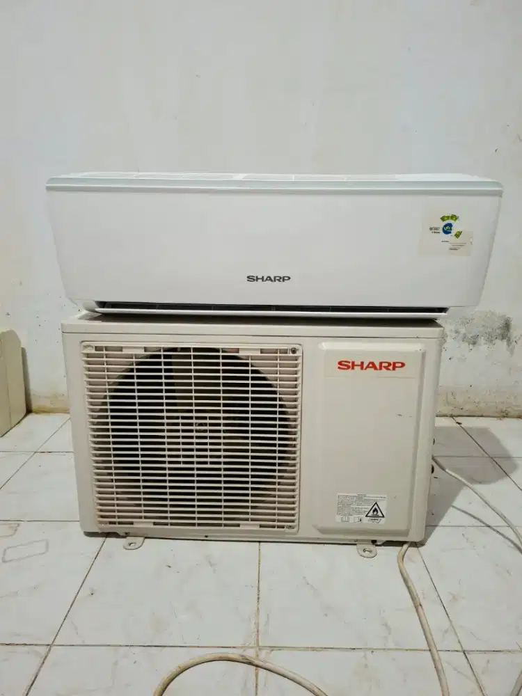 Dijual AC setengah pk merek Sharp siap pasang dan bergaransi