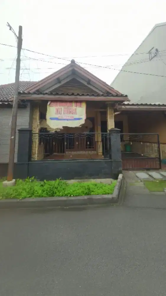 Rumah dijual strategis