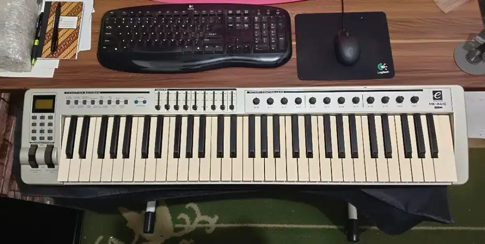 Keyboard Midi Controller 61 Keys
EVOLUTION MK-461C