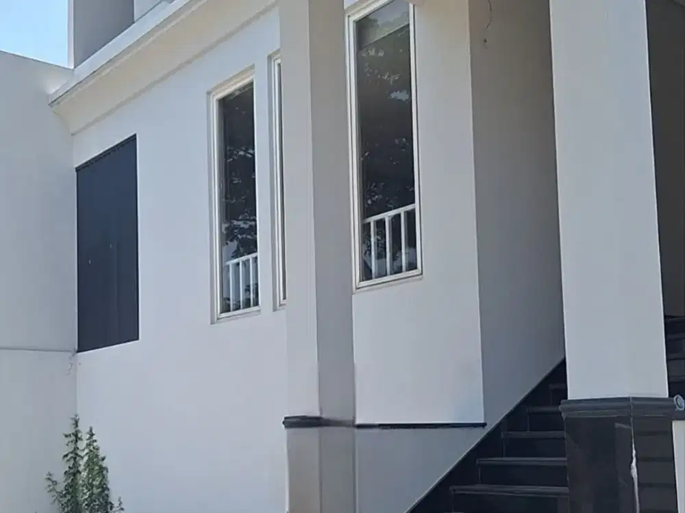 Dijual Rumah Di Jalan Royal Residence Raya Boulevard Citraland Surabaya