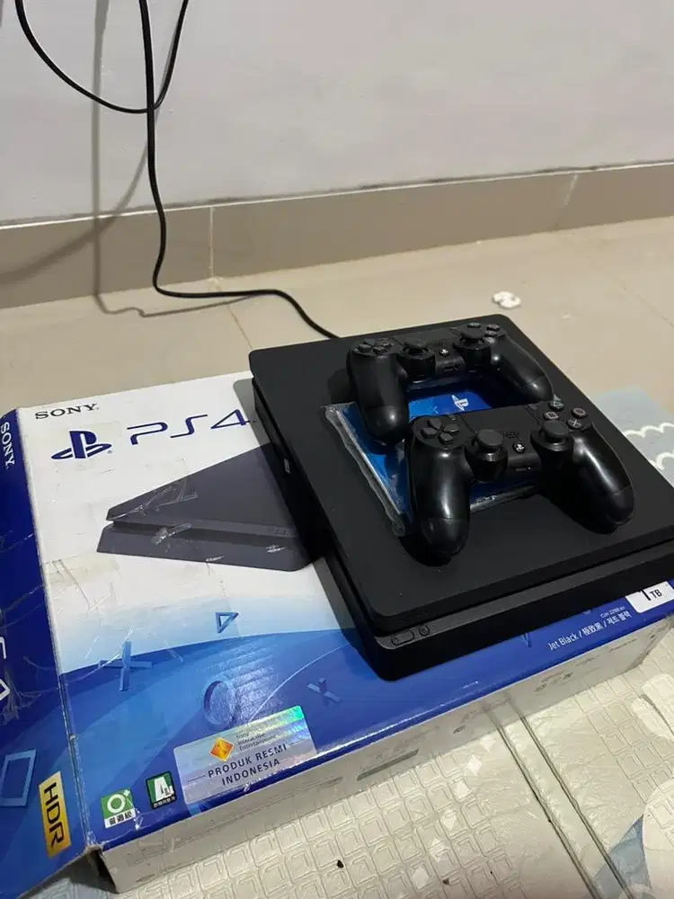 PS 4 1TB ORIGINAL