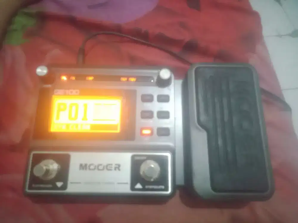Efek gitar Mooer GE 100