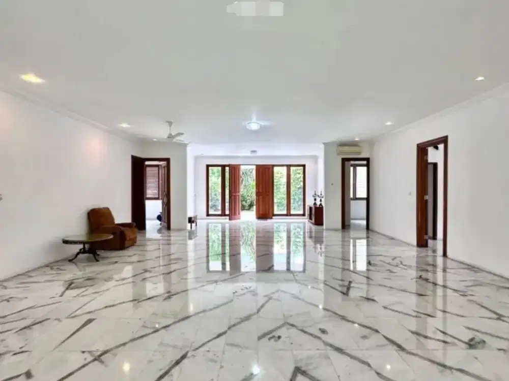 Rumah di Jual di Kemang