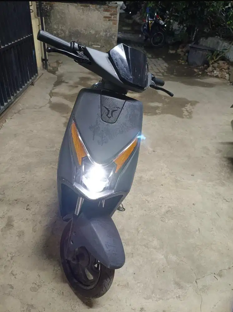 sepedah listerik kondisi masih bagus