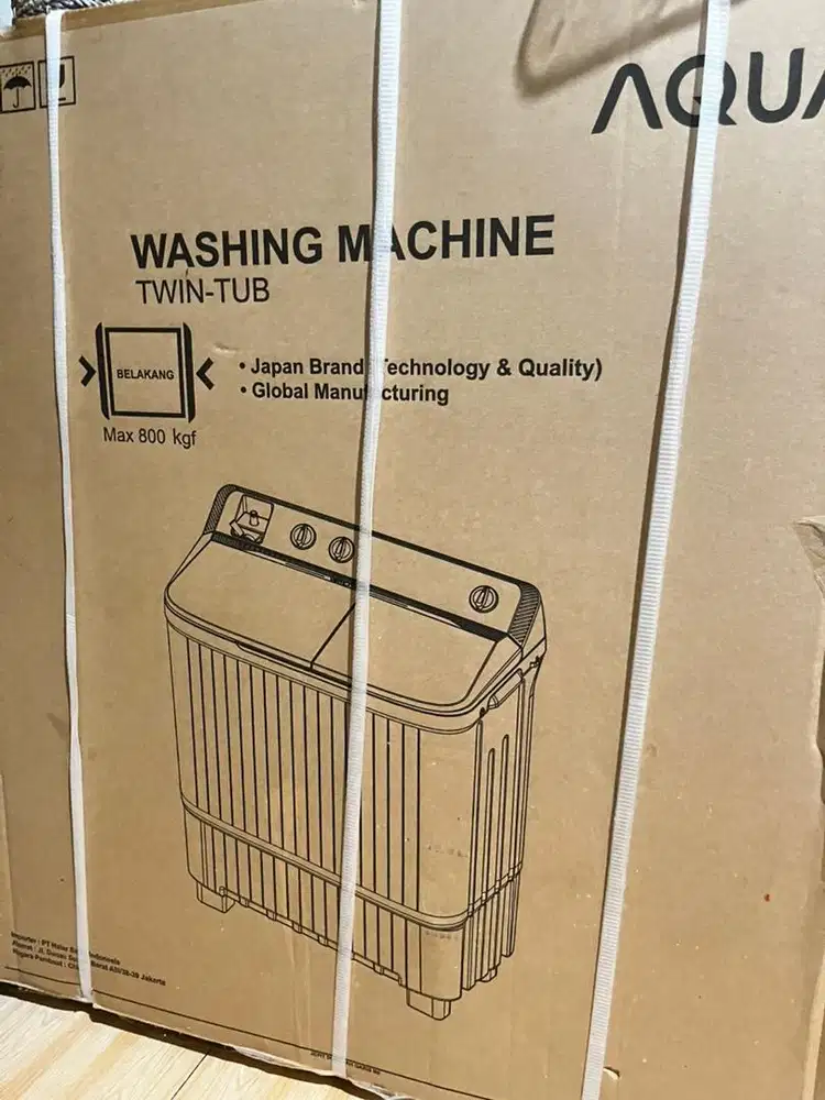 Mesin cuci Aqua