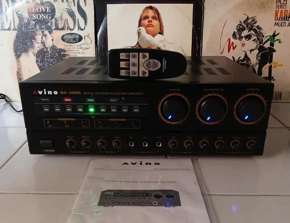 Ampli Karaoke AVINO DA-300K
