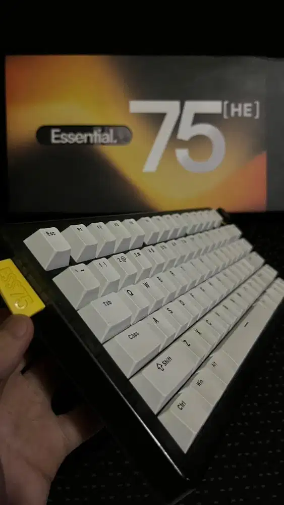 Keyboard Essential 75 HE (Magnetic bukan mechanical)