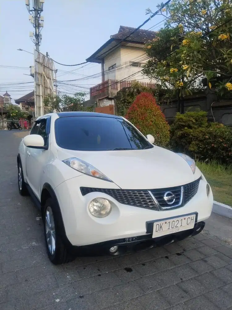 Nissan juke rx 2011 asli bali DP 20 JT
