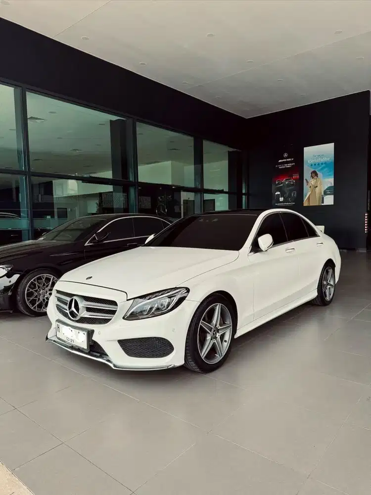 Mercedes-Benz C300 2019 Bensin