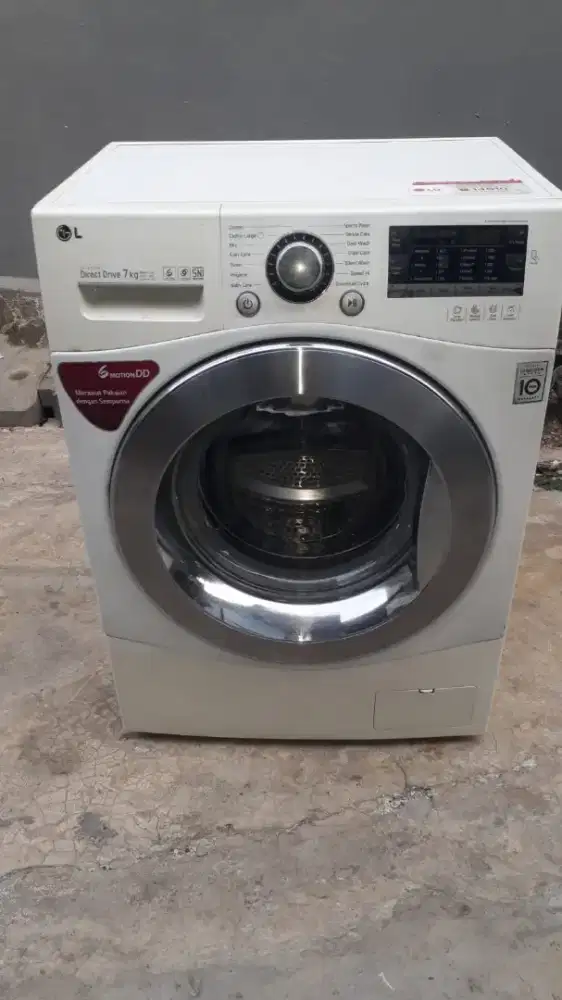 Mesin cuci lobang samping merk LG 7 KG inverter