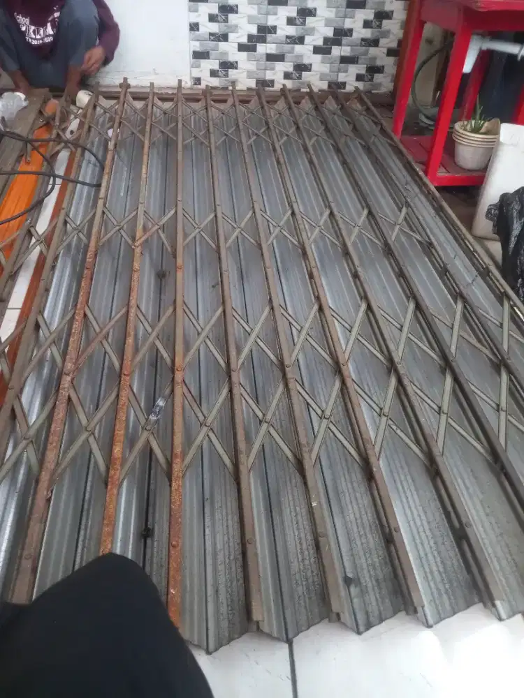 Service rolling door folding gate murah area tapos depok