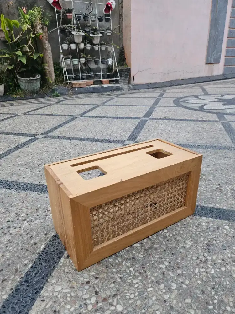 JUAL KOTAK SERBAGUNA BISA UNTUK TEMPAT WIFI DAN COLOKAN KABEL LISTRIK