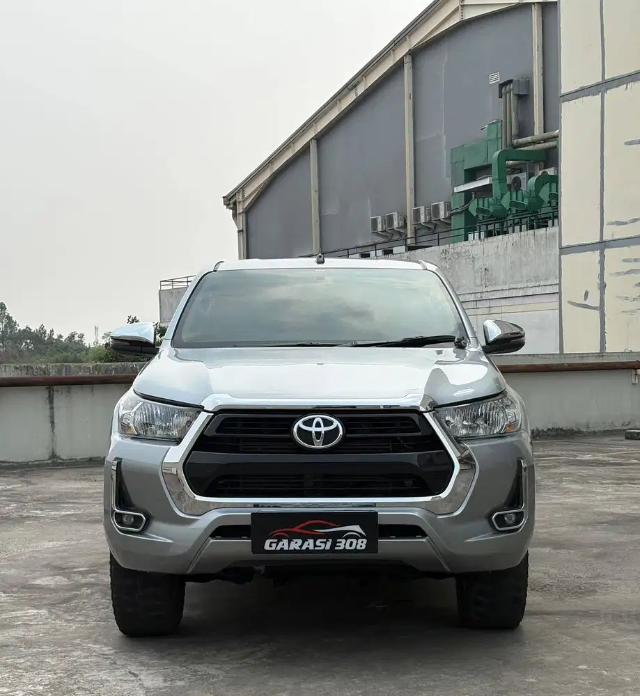 Toyota Hilux 2.4 G DC 4X4 MT 2022 Silver Metalik double cabin