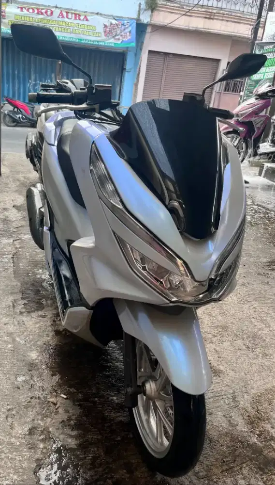 Honda Pcx ABS pajak panjang dimampang