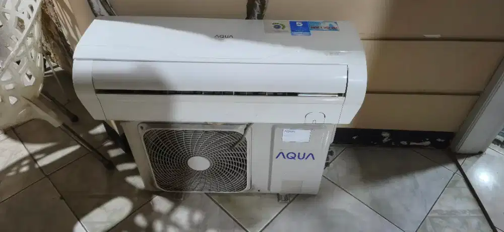 Dijual cepat AC merk Aqua 1/2 PK Normal