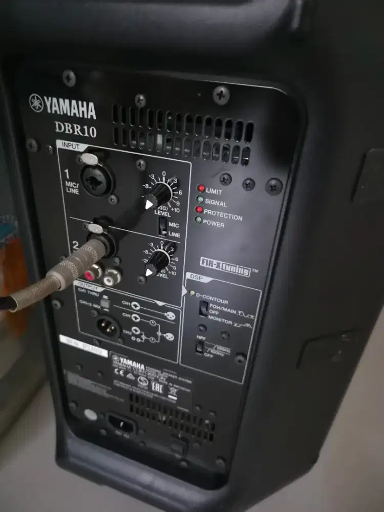 Speaker yamaha dbr10