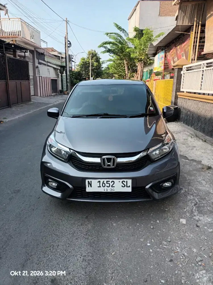 Brio tangan pertama